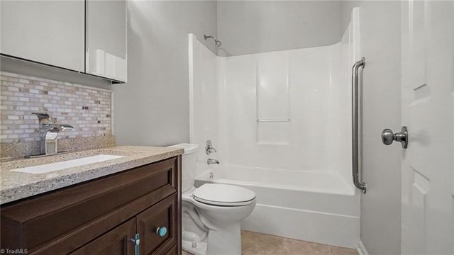 5305 Old Plantation Circle, Winston-salem, NC 27104