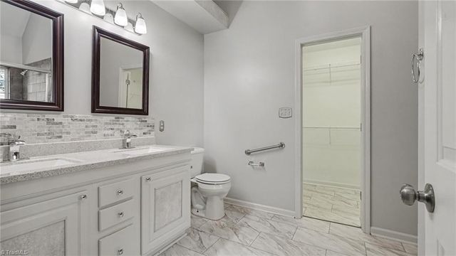 5305 Old Plantation Circle, Winston-salem, NC 27104