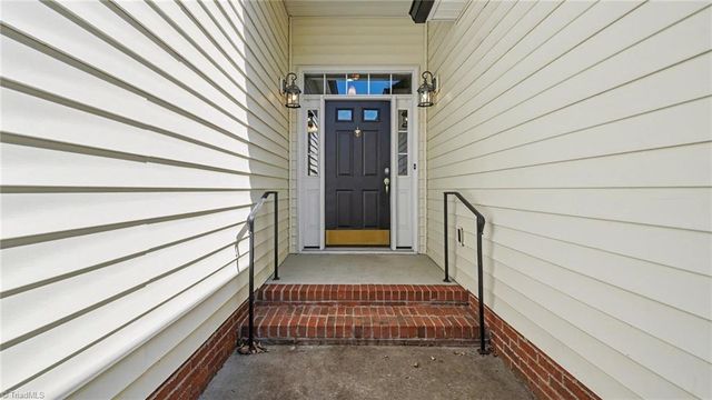 5305 Old Plantation Circle, Winston-salem, NC 27104