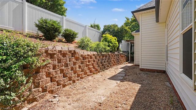 5305 Old Plantation Circle, Winston-salem, NC 27104