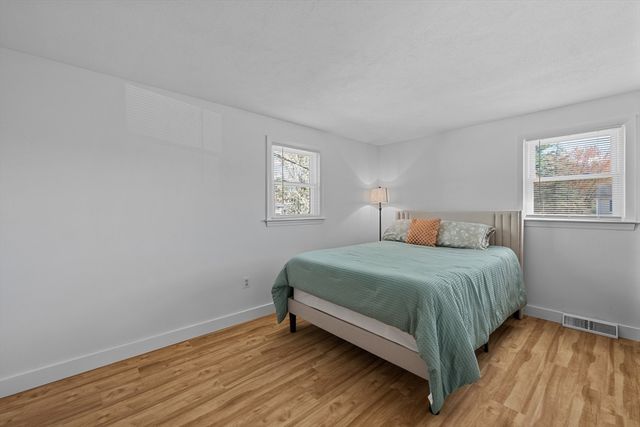 3 Lark Dr, Hudson, MA 01749