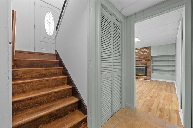 3 Lark Dr, Hudson, MA 01749