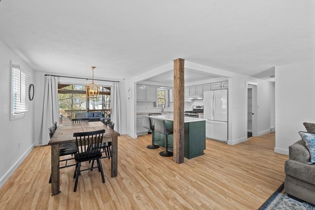 3 Lark Dr, Hudson, MA 01749