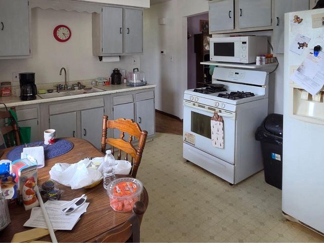 4608 39th AVENUE, Kenosha, WI 53144