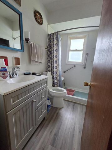 4608 39th AVENUE, Kenosha, WI 53144