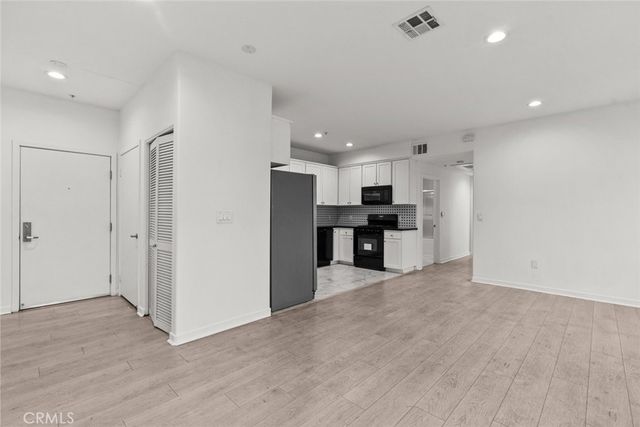 6320 Beck Avenue, North Hollywood, CA 91606