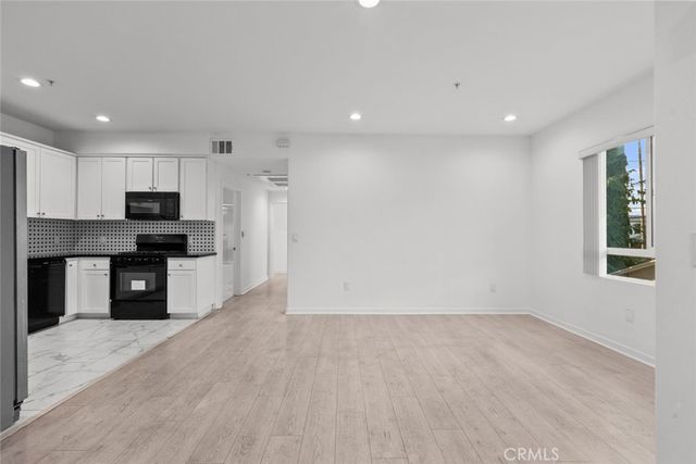 6320 Beck Avenue, North Hollywood, CA 91606