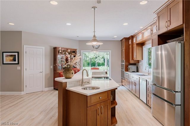 2816 Remington Point, Aurora, OH 44202