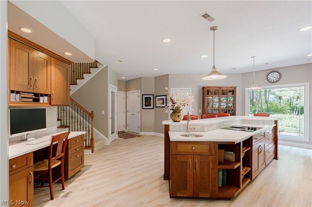 2816 Remington Point, Aurora, OH 44202