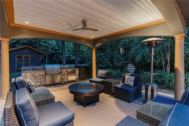 2816 Remington Point, Aurora, OH 44202