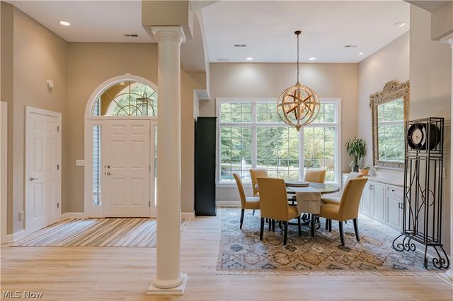 2816 Remington Point, Aurora, OH 44202