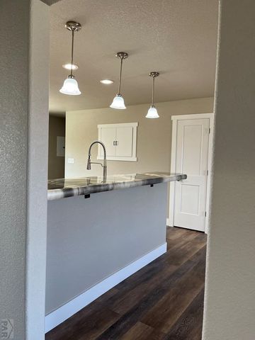 522 Columbia Ave, Swink, CO 81077