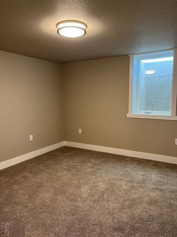 522 Columbia Ave, Swink, CO 81077