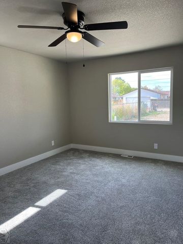 522 Columbia Ave, Swink, CO 81077