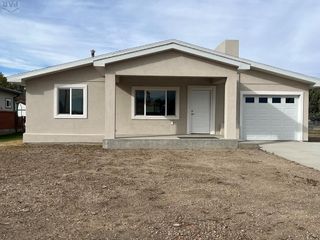 522 Columbia Ave, Swink, CO 81077