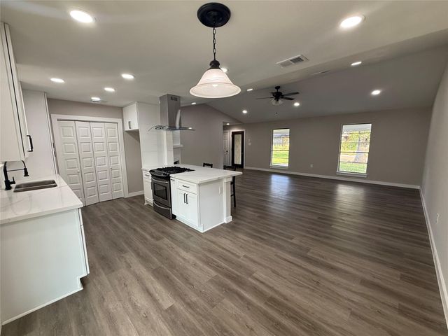 4306 Pine Meadow Drive, Richmond, TX 77469