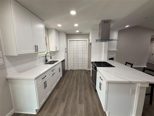 4306 Pine Meadow Drive, Richmond, TX 77469