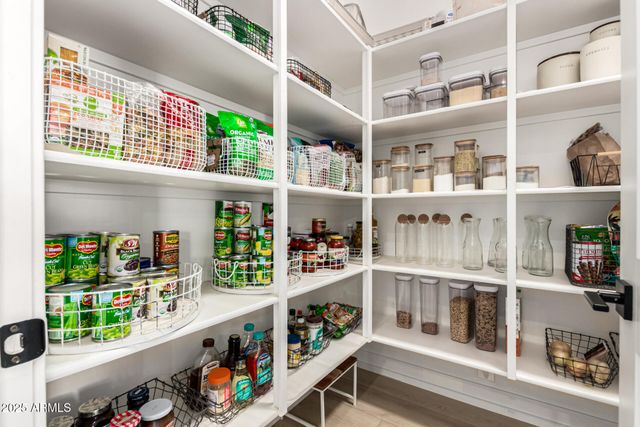 37227 N 11TH Avenue, Phoenix, AZ 85086