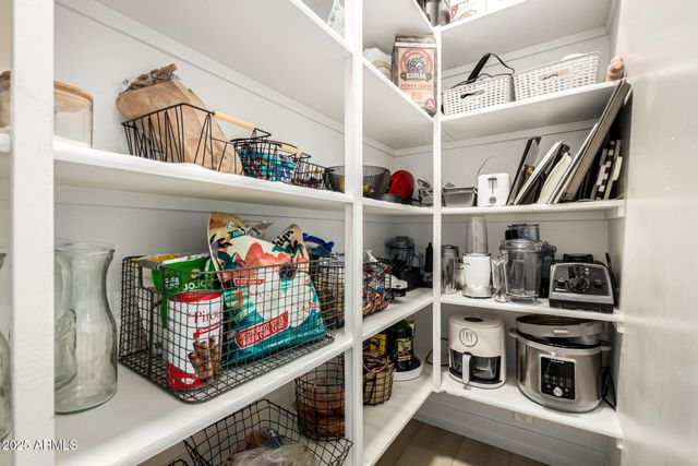 37227 N 11TH Avenue, Phoenix, AZ 85086