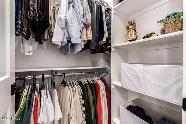 37227 N 11TH Avenue, Phoenix, AZ 85086