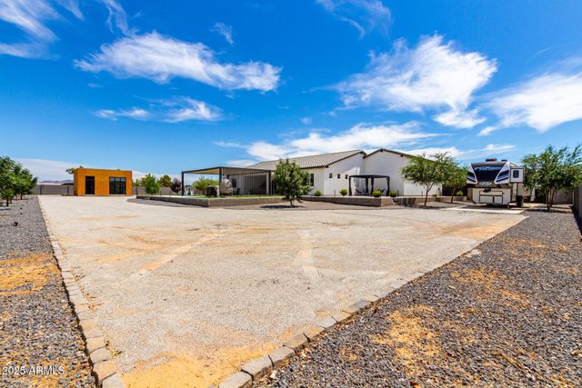 37227 N 11TH Avenue, Phoenix, AZ 85086