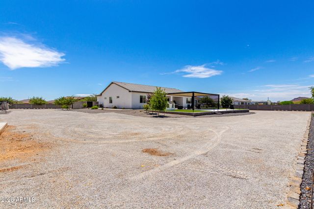 37227 N 11TH Avenue, Phoenix, AZ 85086