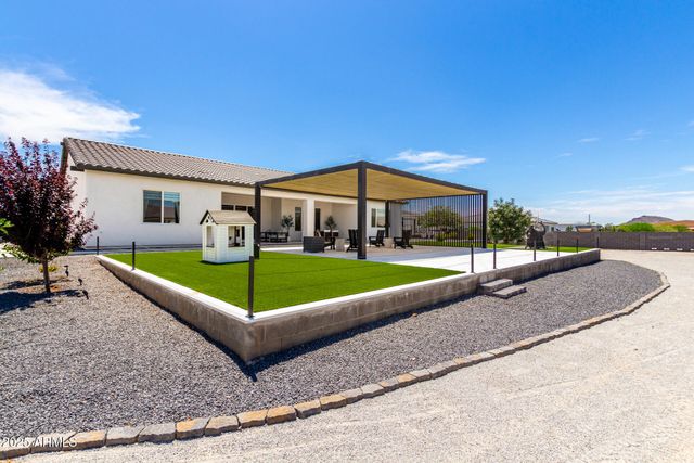 37227 N 11TH Avenue, Phoenix, AZ 85086