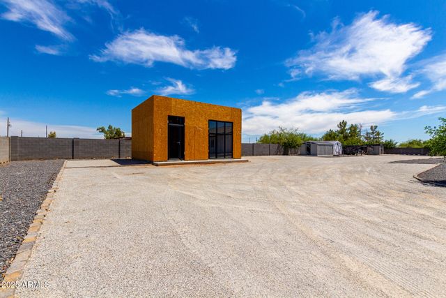 37227 N 11TH Avenue, Phoenix, AZ 85086