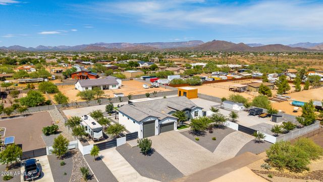 37227 N 11TH Avenue, Phoenix, AZ 85086