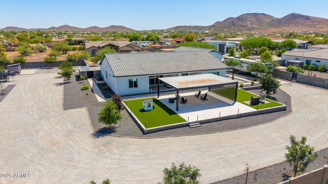 37227 N 11TH Avenue, Phoenix, AZ 85086