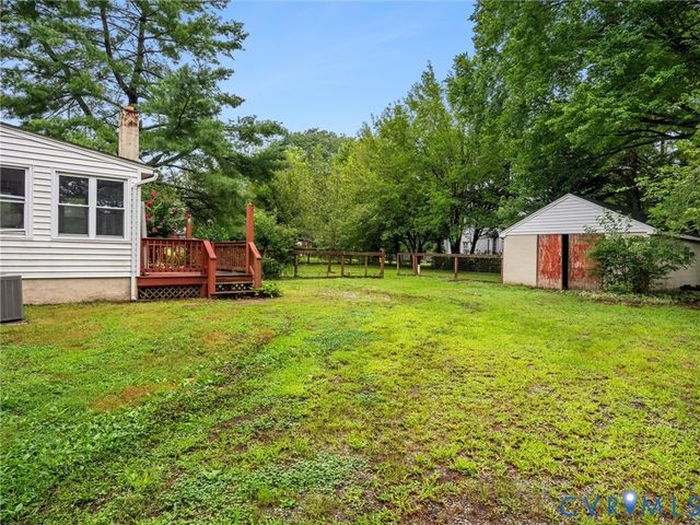 11592 Cedar Ln, Ashland, VA 23005