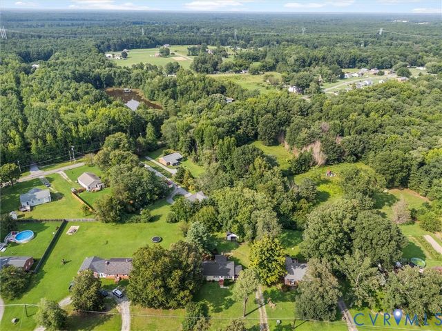 11592 Cedar Ln, Ashland, VA 23005