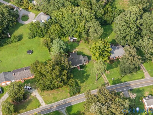 11592 Cedar Ln, Ashland, VA 23005
