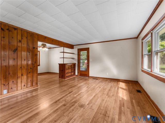 11592 Cedar Ln, Ashland, VA 23005
