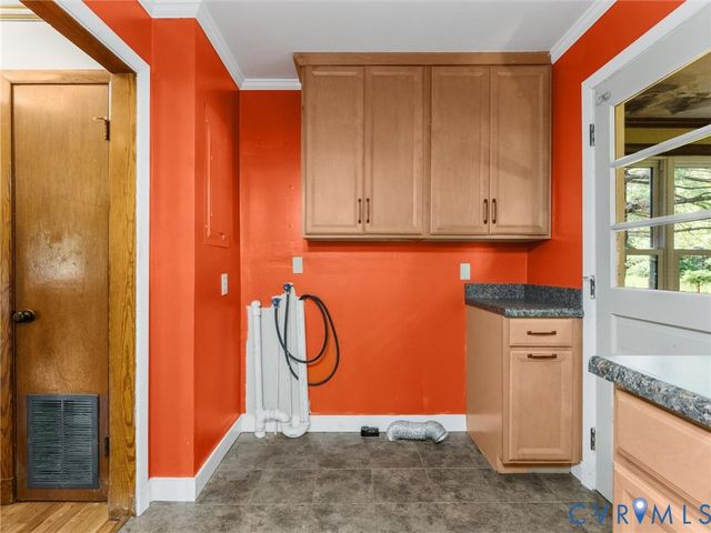 11592 Cedar Ln, Ashland, VA 23005