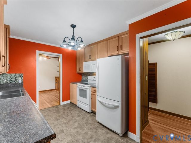 11592 Cedar Ln, Ashland, VA 23005