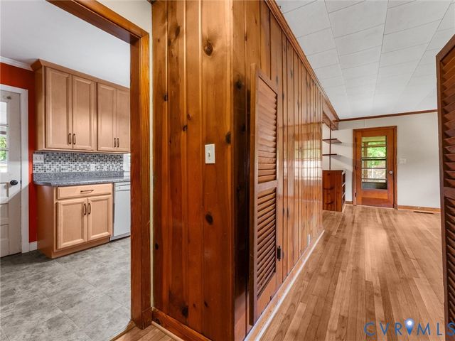 11592 Cedar Ln, Ashland, VA 23005