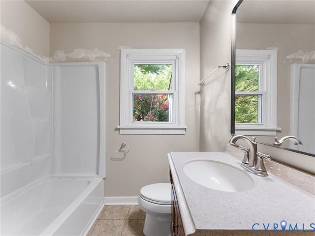 11592 Cedar Ln, Ashland, VA 23005