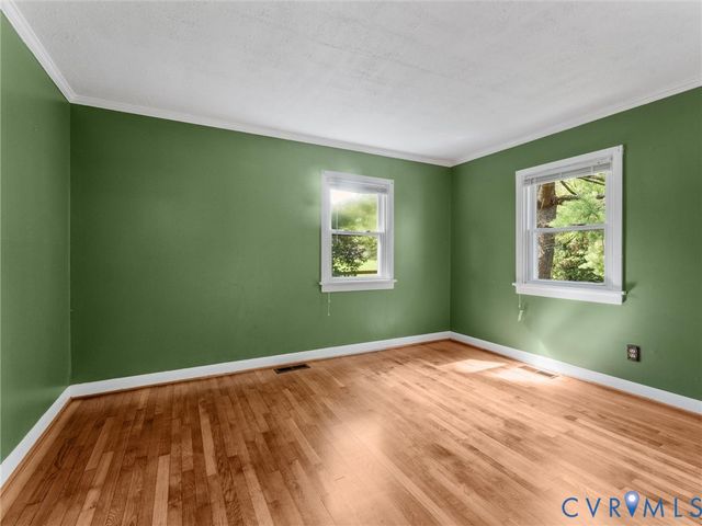 11592 Cedar Ln, Ashland, VA 23005