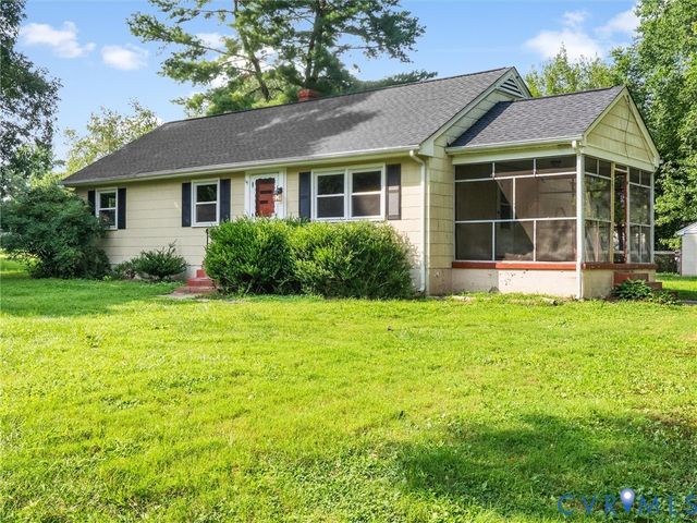 11592 Cedar Ln, Ashland, VA 23005