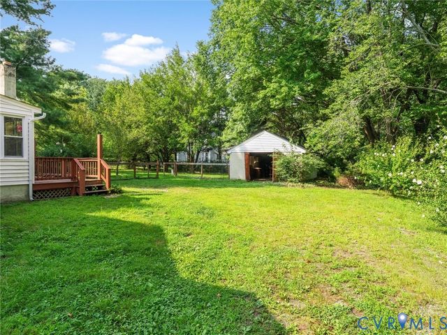 11592 Cedar Ln, Ashland, VA 23005