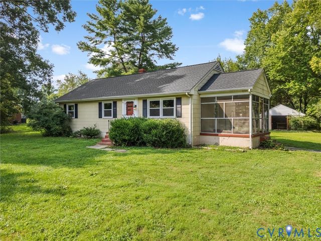 11592 Cedar Ln, Ashland, VA 23005