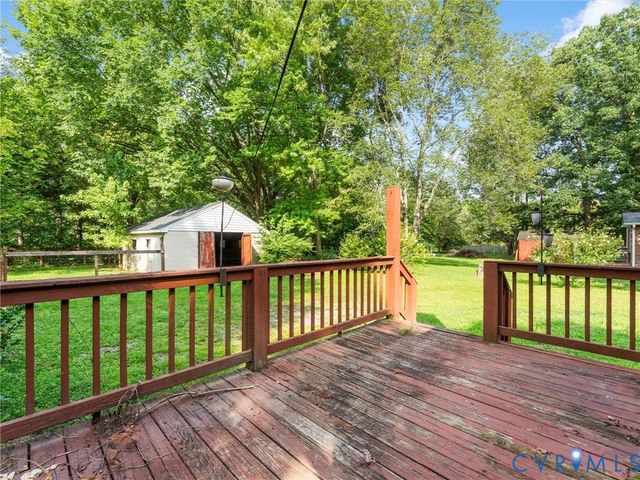 11592 Cedar Ln, Ashland, VA 23005