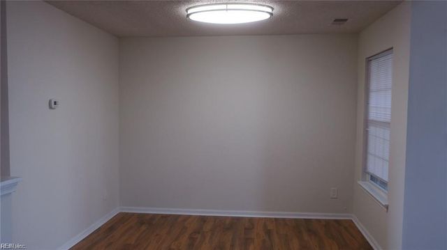 784 Windbrook Cir Apt 201, Newport News, VA 23602