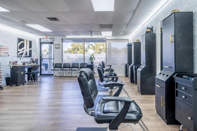 Taft ST, Pembroke Pines, FL 33024