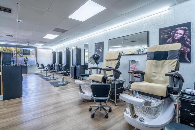 Taft ST, Pembroke Pines, FL 33024