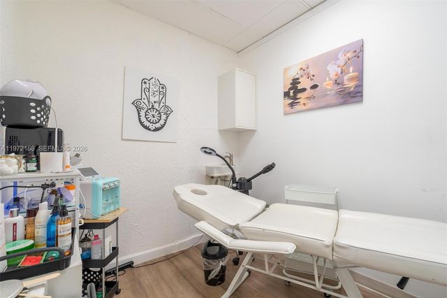 Taft ST, Pembroke Pines, FL 33024