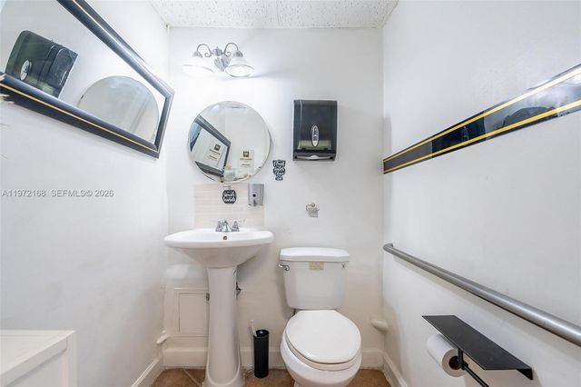Taft ST, Pembroke Pines, FL 33024