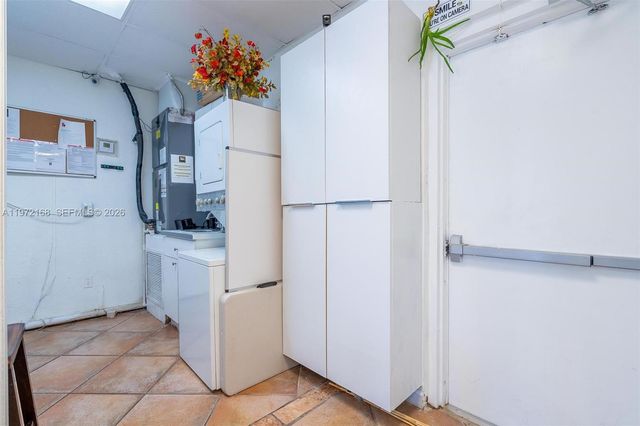 Taft ST, Pembroke Pines, FL 33024