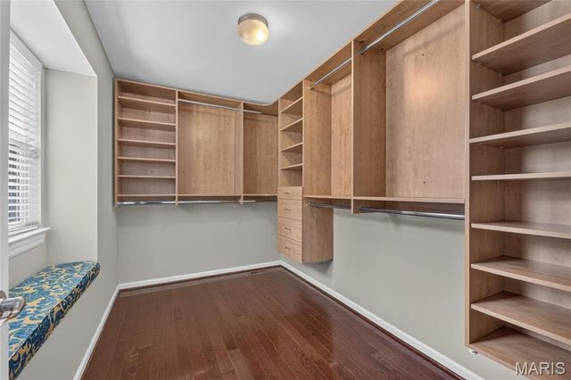 3843 Russell Boulevard, St Louis, MO 63110